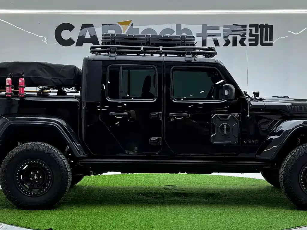 Jeep Gladiator 2023 из CN, фото 6