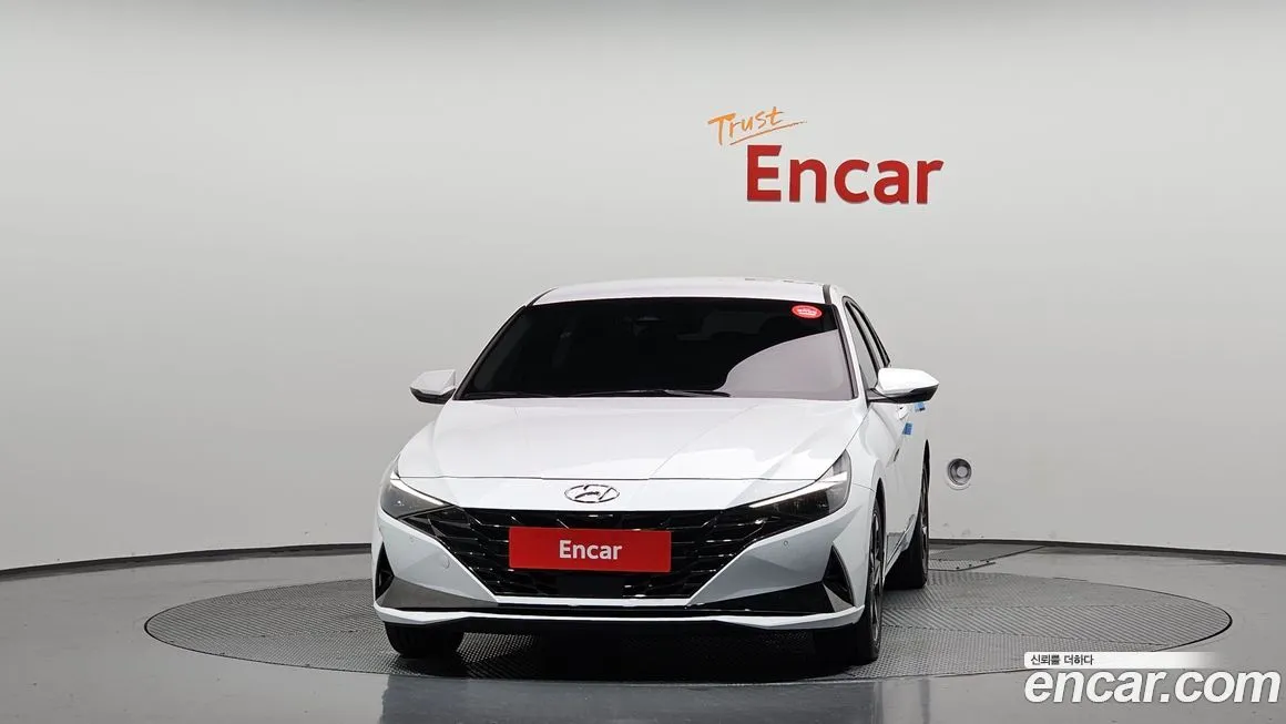 Hyundai AVANTE — фото 3