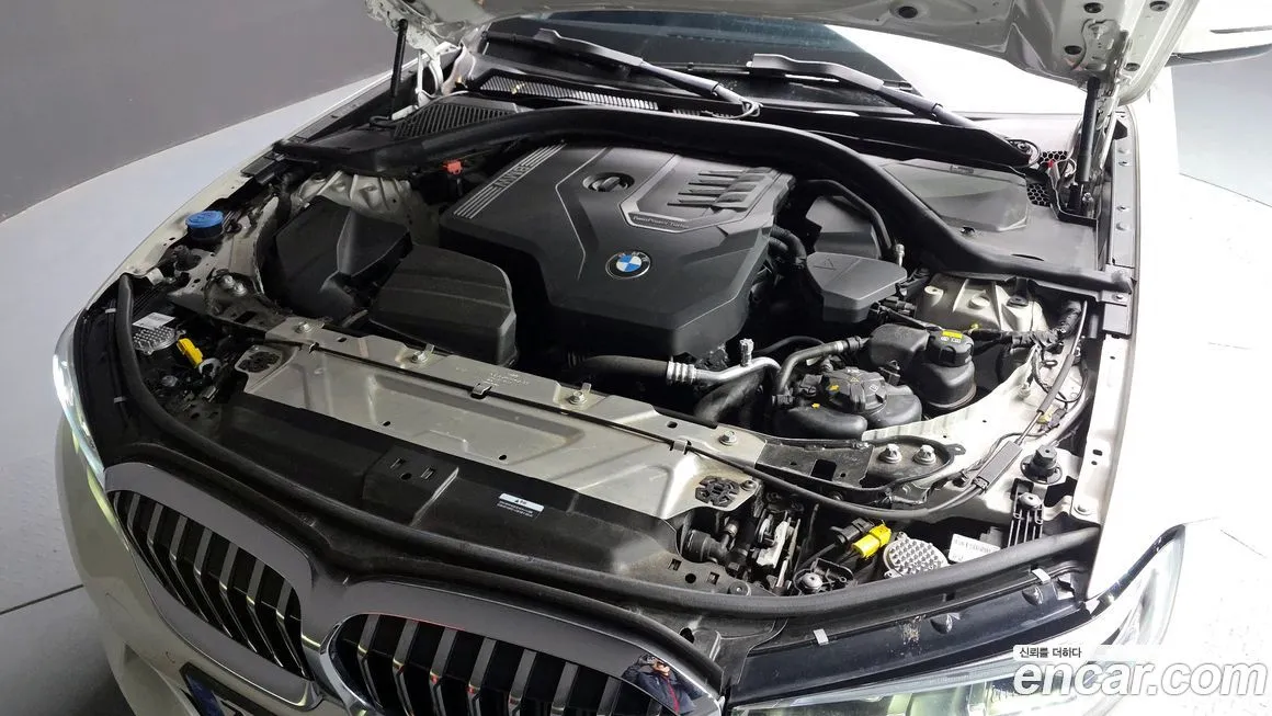 BMW 3-Series 2022 из KR, фото 6