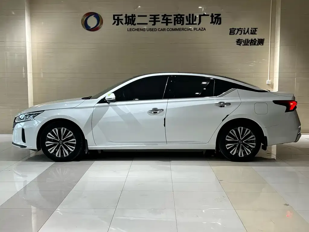 Nissan Teana 2024 из CN, фото 4
