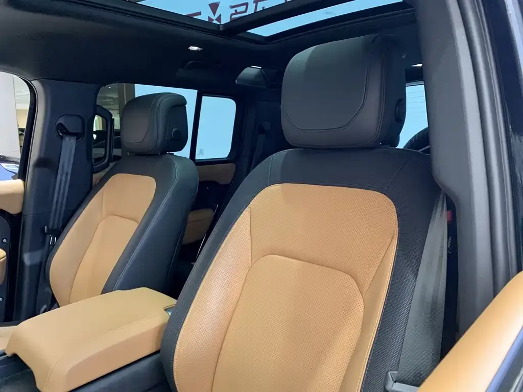 Land Rover Defender 2024 из CN, фото 10