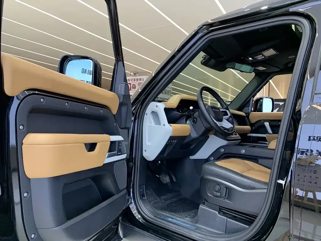 Land Rover Defender 2024 из CN, фото 6