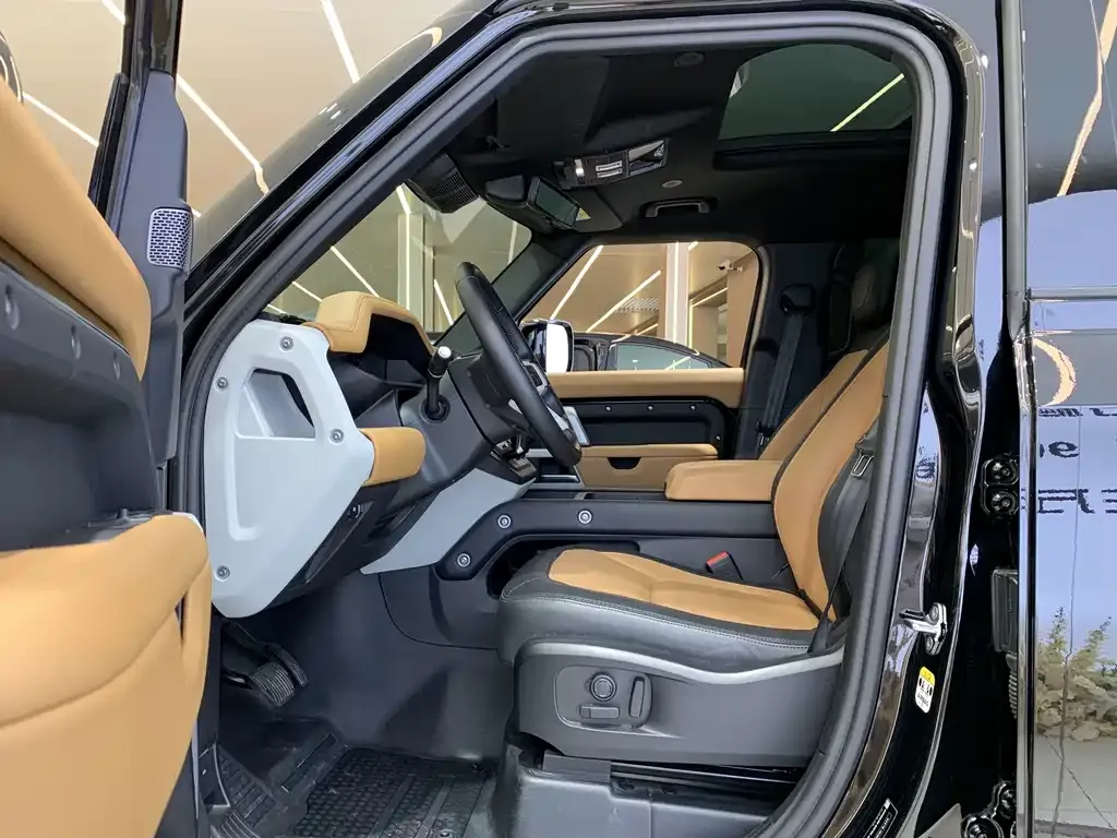 Land Rover Defender 2024 из CN, фото 7
