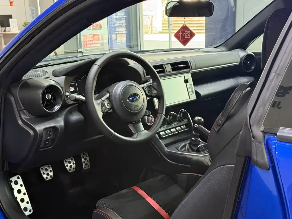 Subaru BRZ 2022 из CN, фото 5