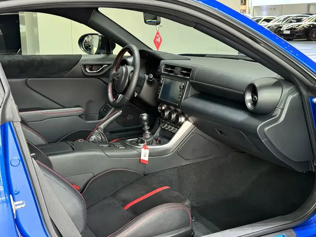 Subaru BRZ 2022 из CN, фото 8