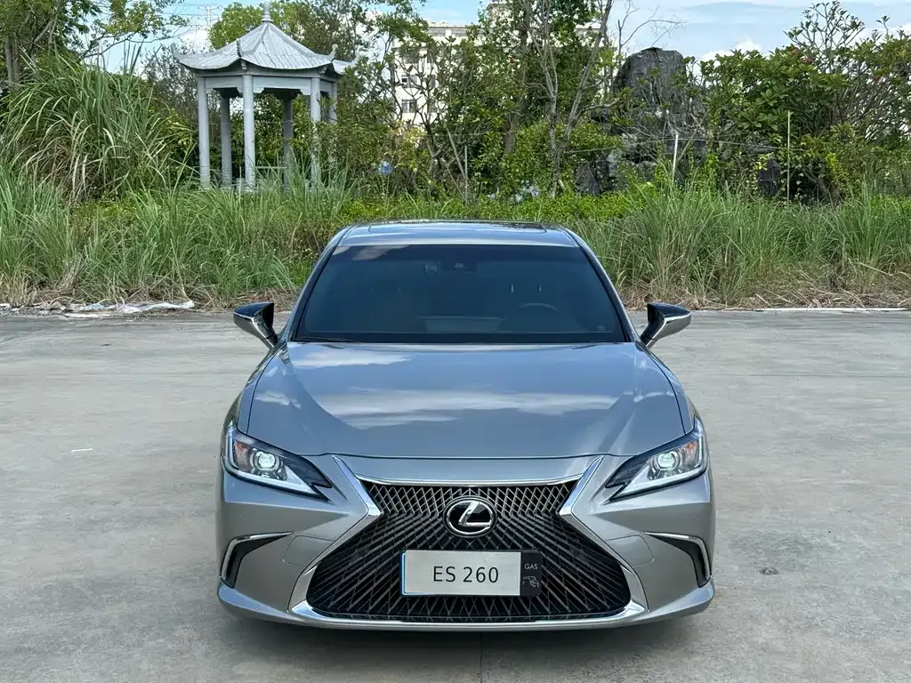 Lexus ES — фото 2