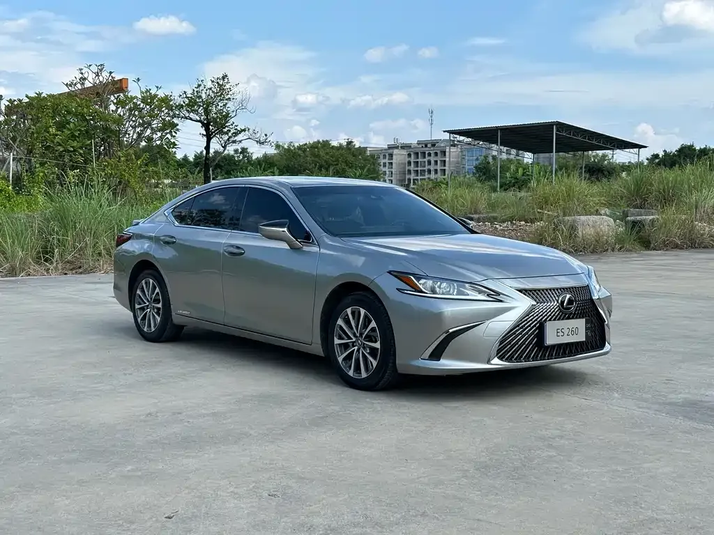 Lexus ES — фото 3