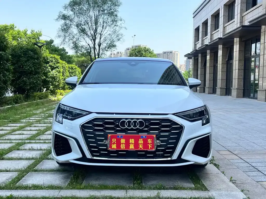 Audi A3 — фото 2
