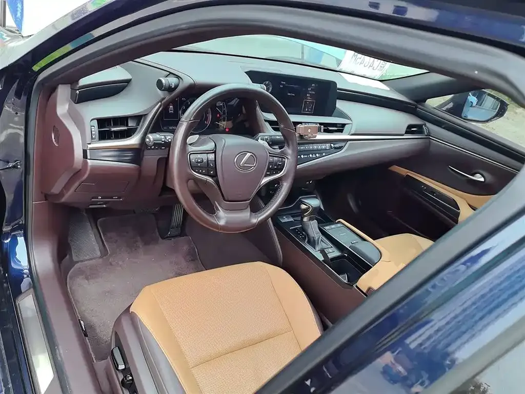 Lexus ES 2021 из CN, фото 10