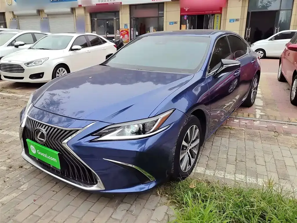 Lexus ES 2021 из CN, фото 2