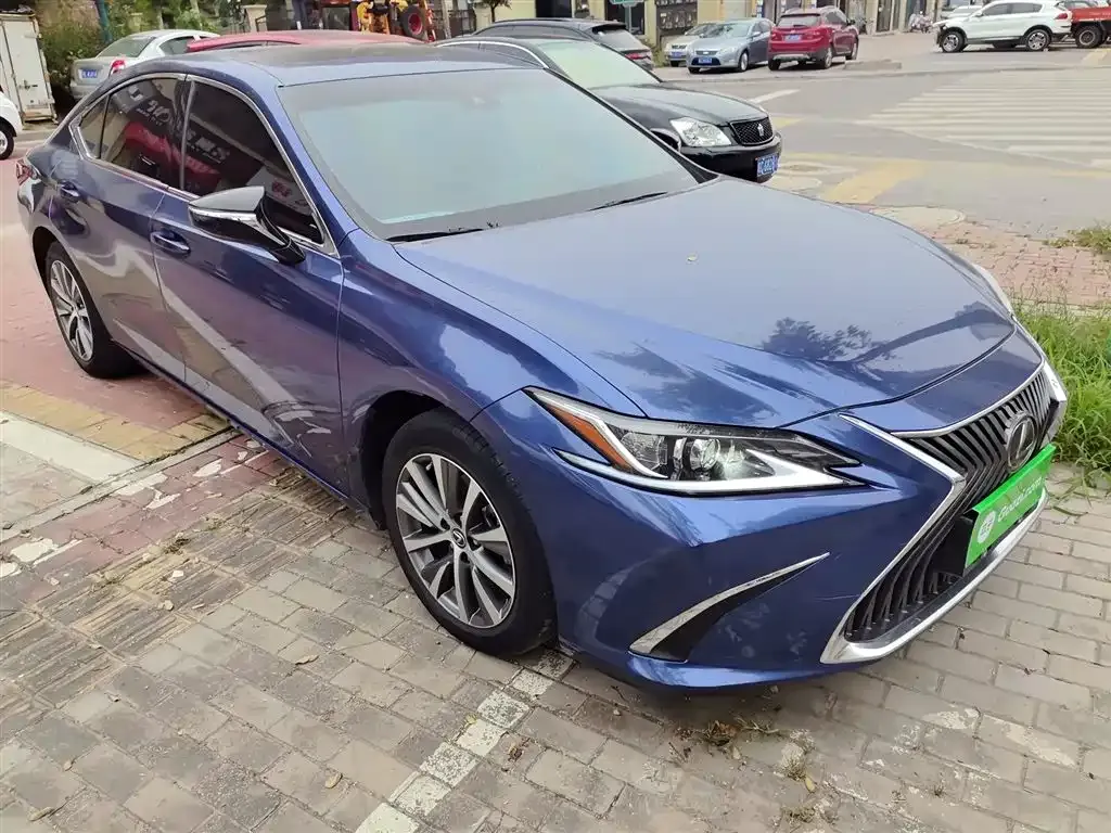 Lexus ES 2021 из CN, фото 4