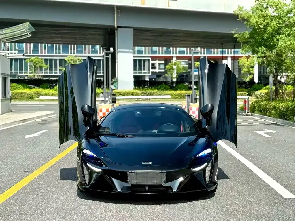 McLaren Artura 2024 из CN, фото 1