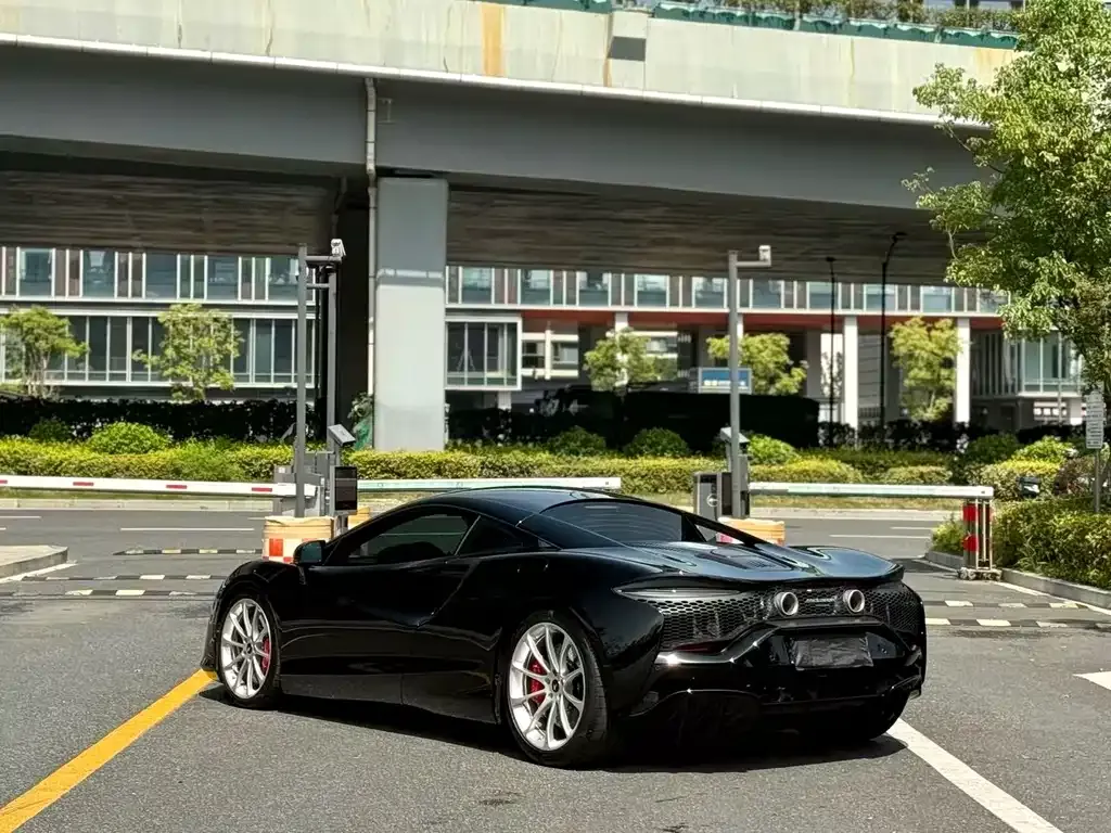 McLaren Artura 2024 из CN, фото 9