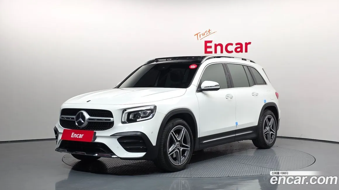 Mercedes-Benz GLB-Class — фото 1
