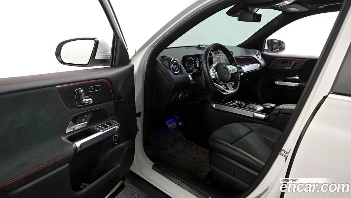 Mercedes-Benz GLB-Class — фото 10