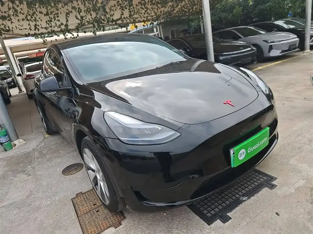 Tesla Model Y 2023 из CN, фото 4