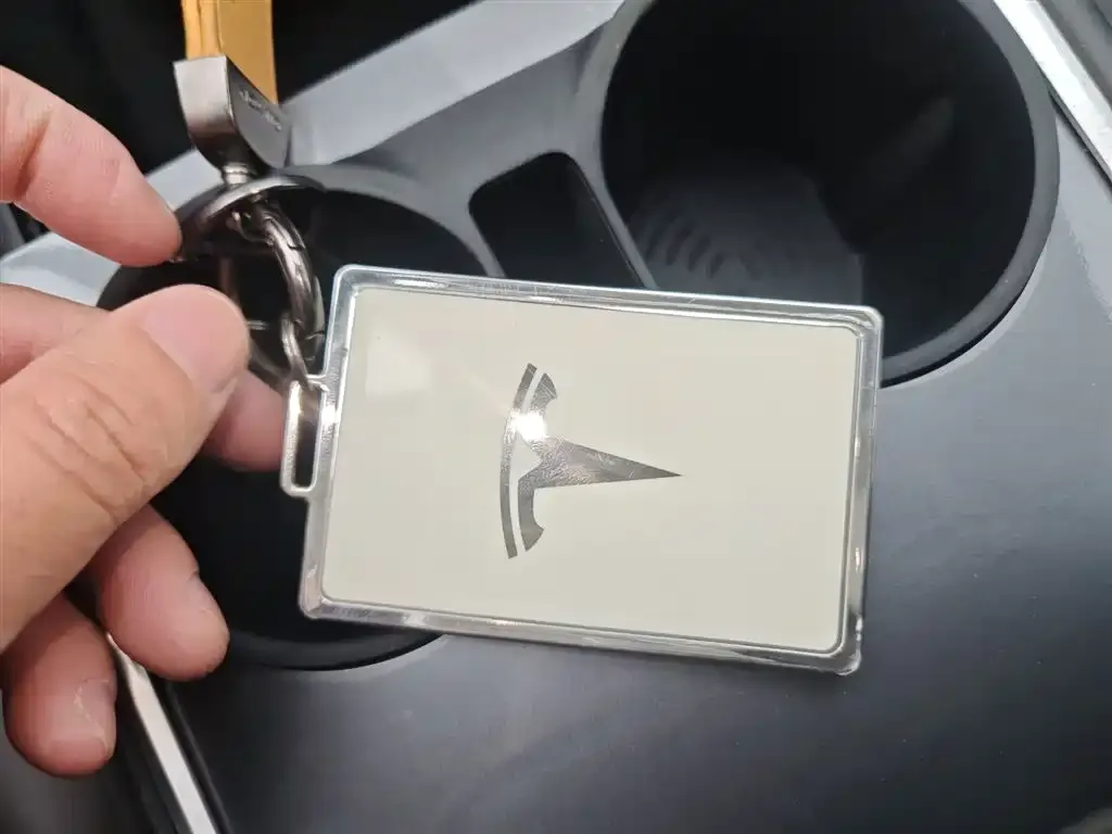 Tesla Model Y 2023 из CN, фото 9