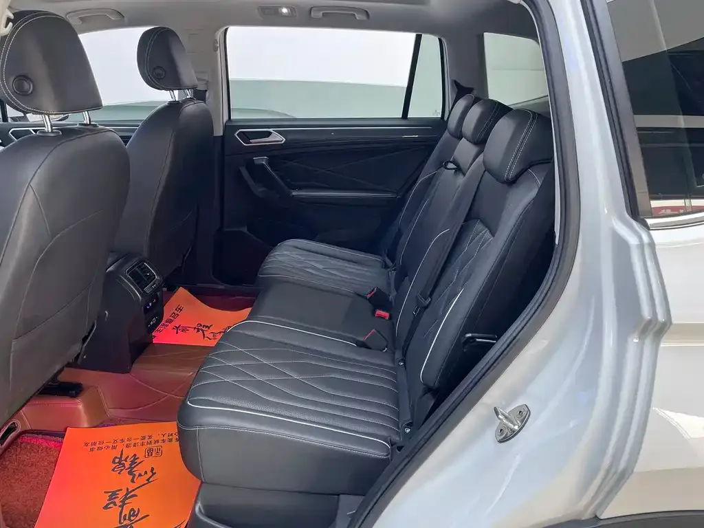 Volkswagen Tiguan L 2022 из CN, фото 8