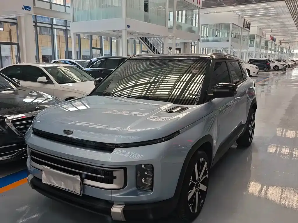 Geely Icon — фото 1