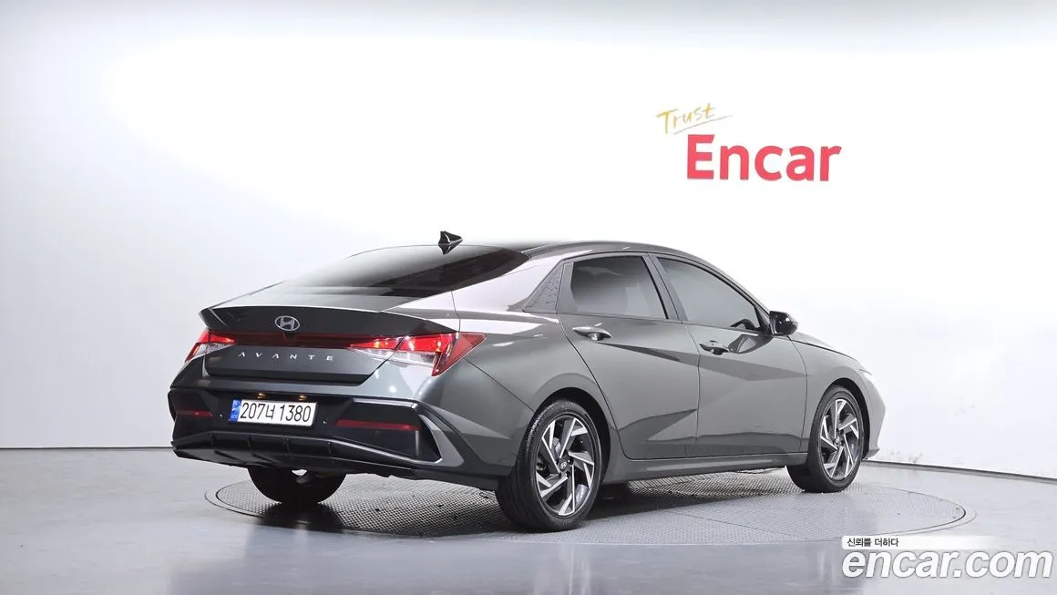 Hyundai AVANTE — фото 2