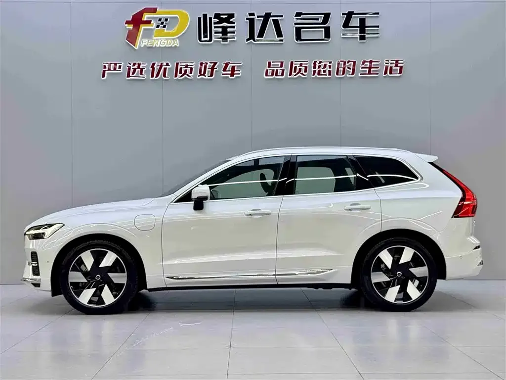 [object Object] XC60 PHEV 2024 из CN, фото 3