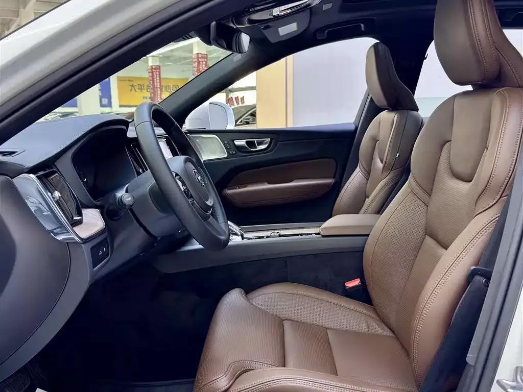 [object Object] XC60 PHEV 2024 из CN, фото 5