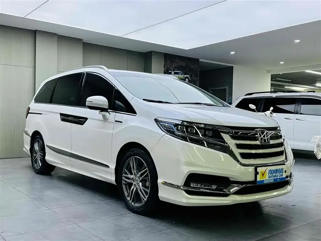 Honda Elysion 2021 из CN, фото 3
