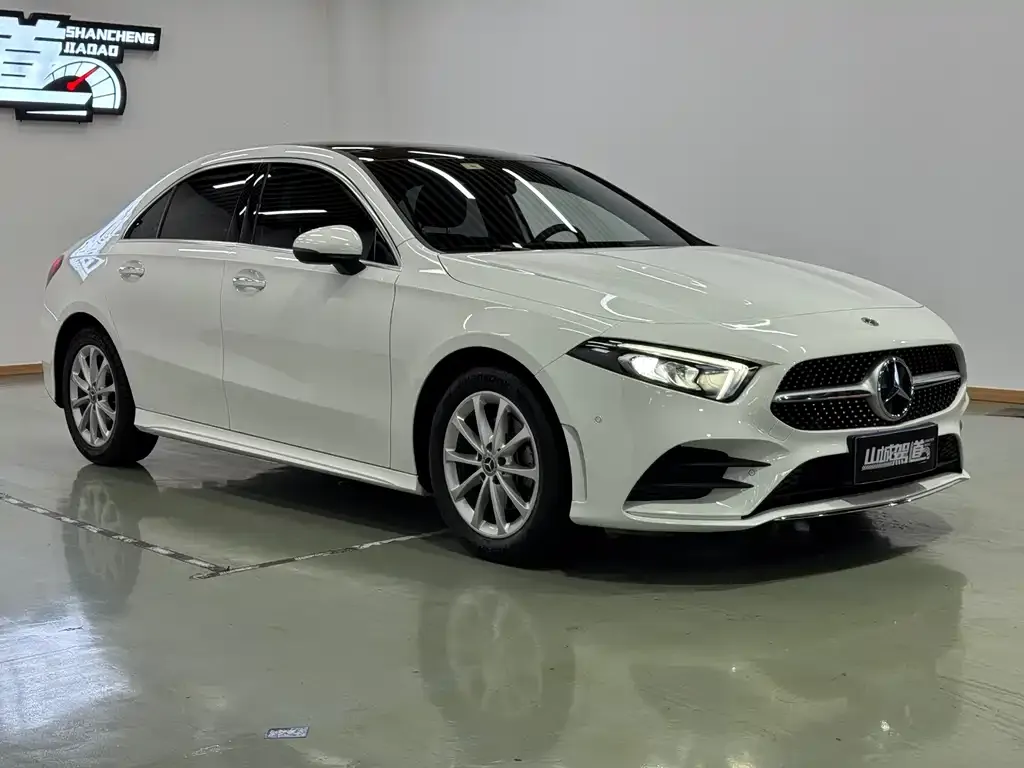 Mercedes-Benz A-Class 2021 из CN, фото 3