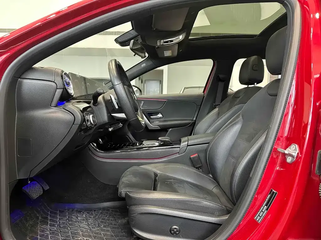 Mercedes-Benz A-Class 2023 из CN, фото 5