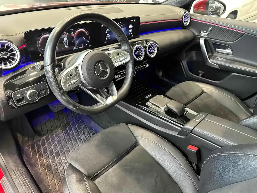 Mercedes-Benz A-Class 2023 из CN, фото 6