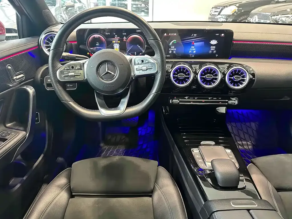 Mercedes-Benz A-Class 2023 из CN, фото 9