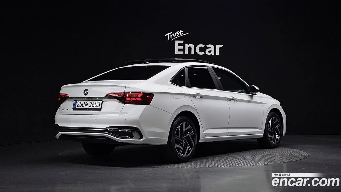 Volkswagen Jetta 2023 из KR, фото 2