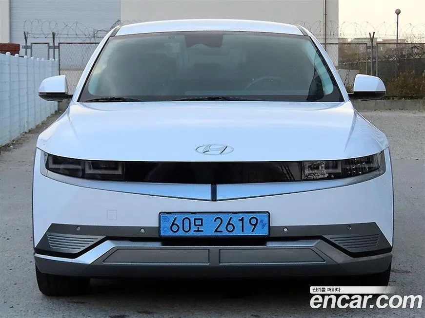 Hyundai Ioniq5 — фото 1