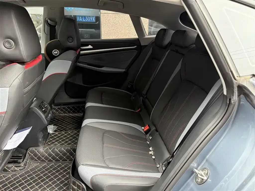 Volkswagen Lamando 2024 из CN, фото 10