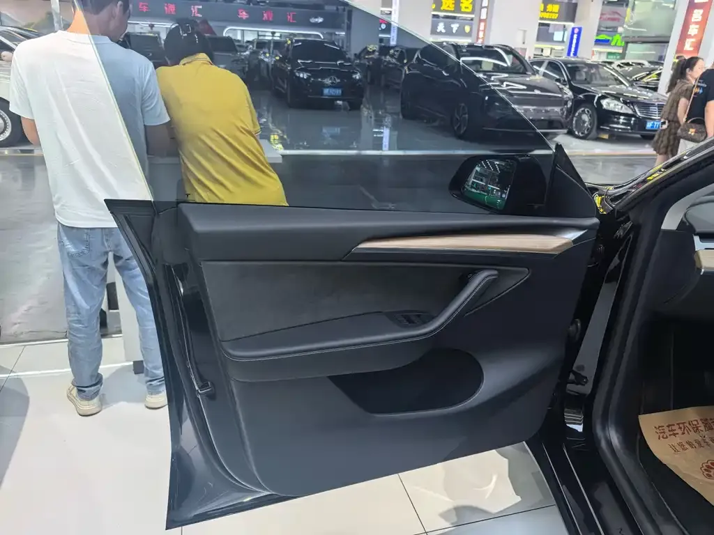 Tesla Model Y 2022 из CN, фото 7