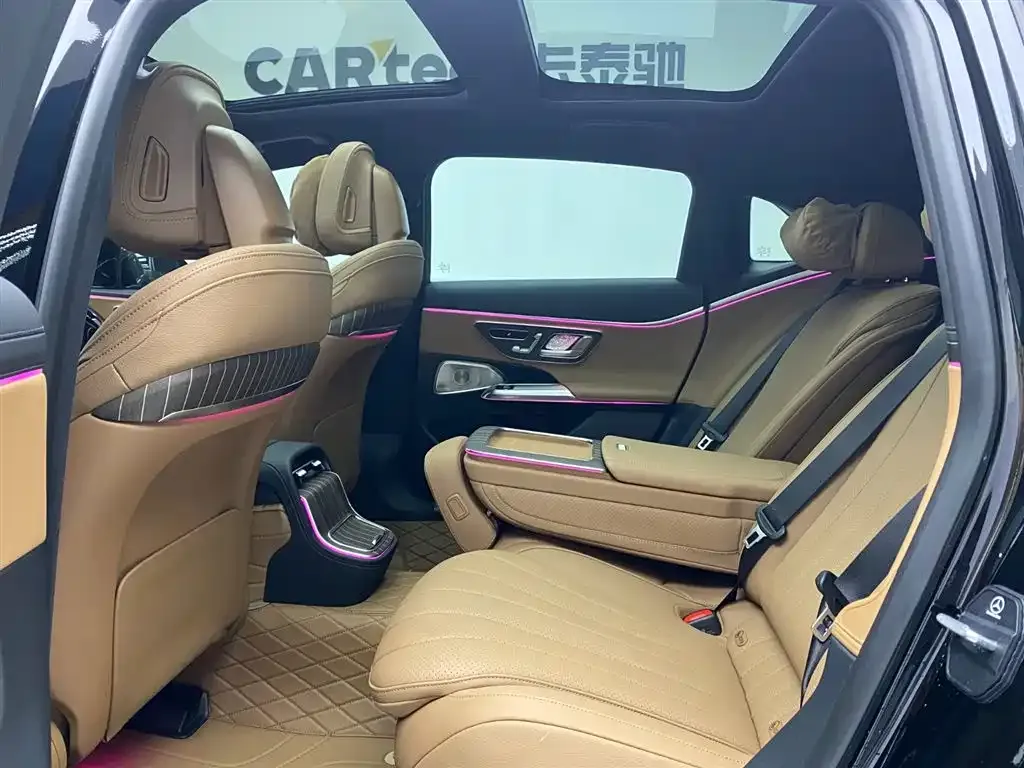 Mercedes-Benz E-Class 2024 из CN, фото 10