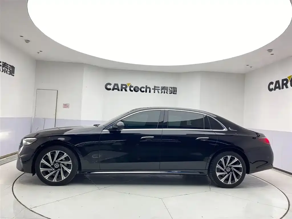 Mercedes-Benz E-Class 2024 из CN, фото 4