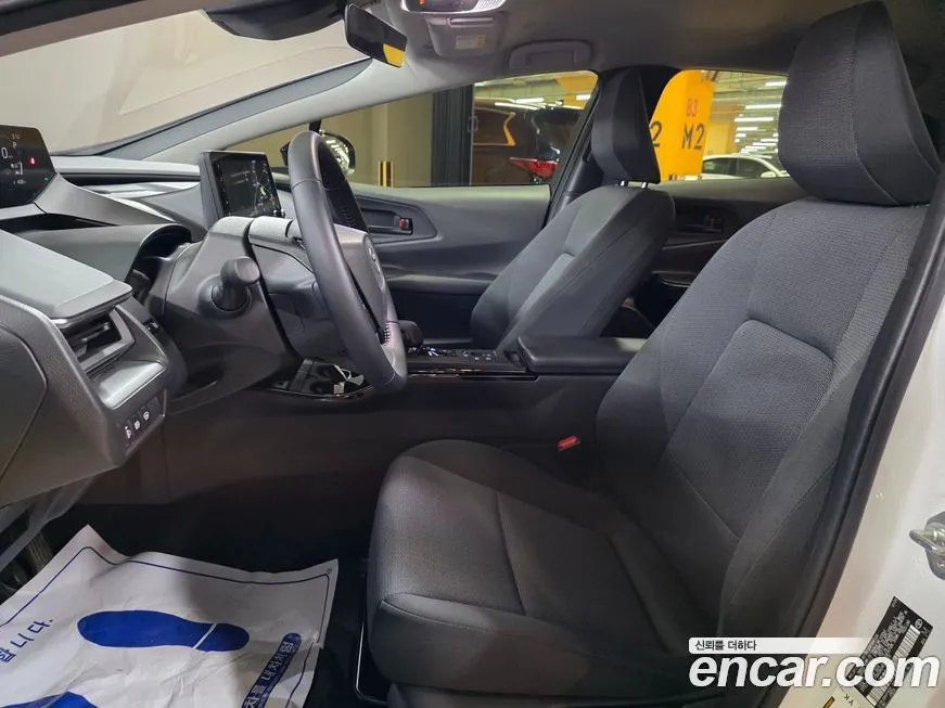 Toyota Prius 2024 из KR, фото 10