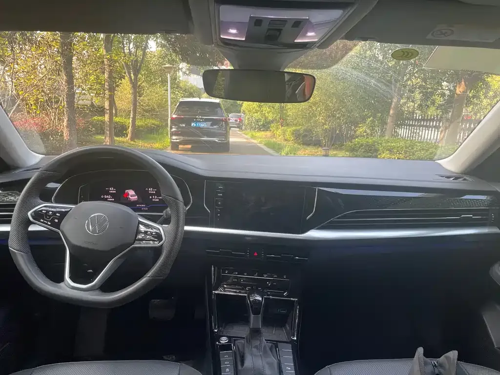 Volkswagen Passat 2024 из CN, фото 9