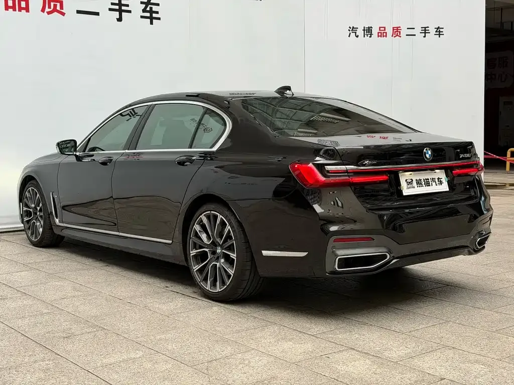 BMW 7 Series 2021 из CN, фото 7