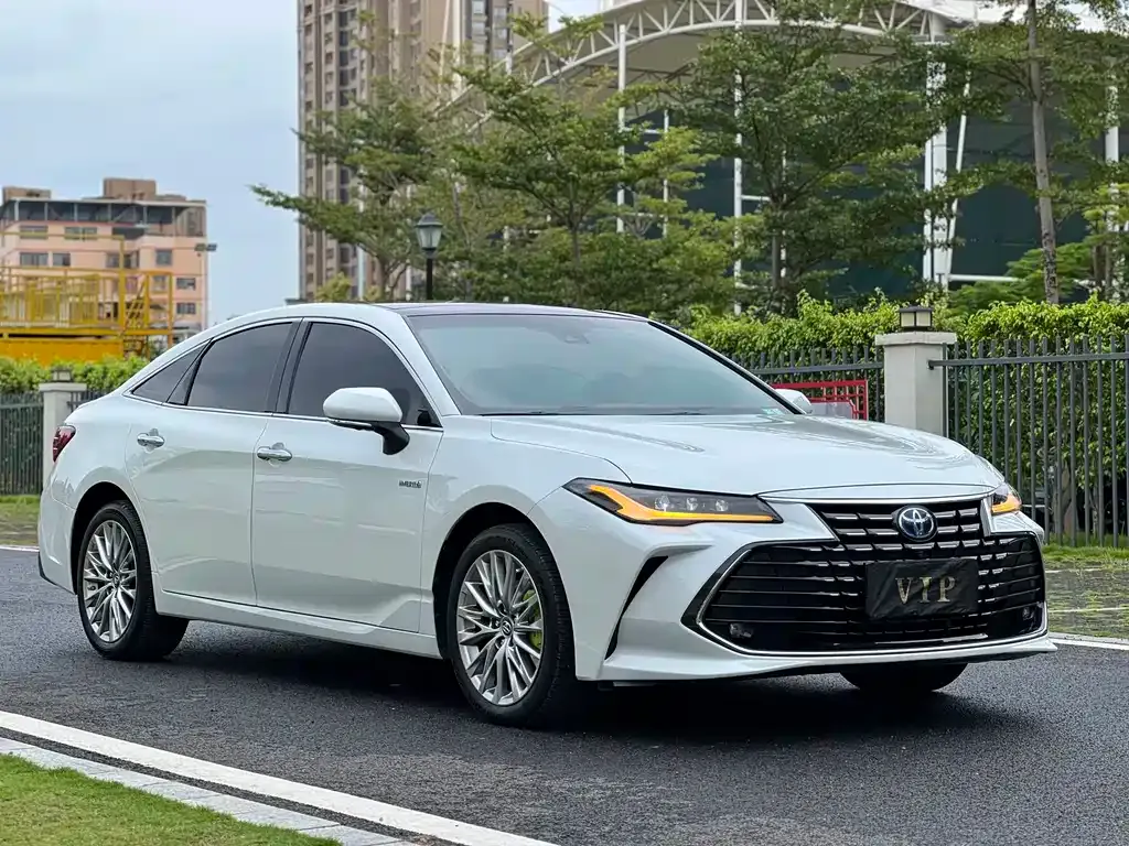 Toyota Avalon 2022 из CN, фото 2