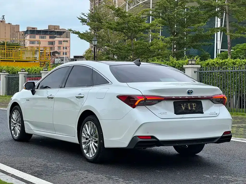 Toyota Avalon 2022 из CN, фото 4