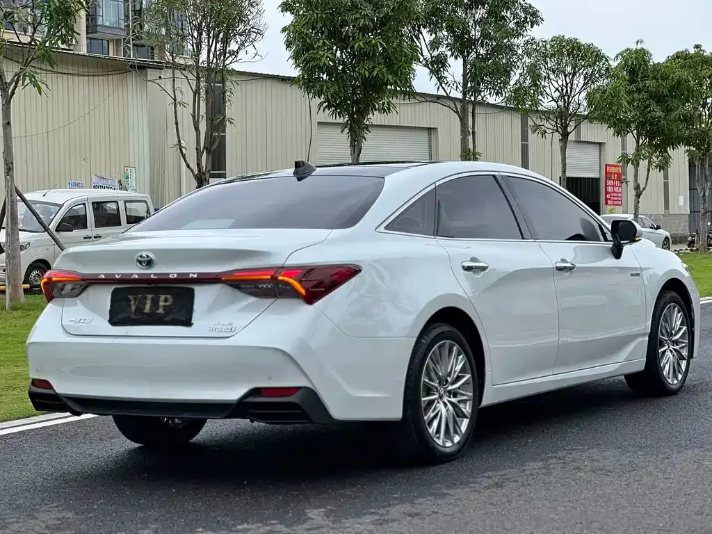 Toyota Avalon 2022 из CN, фото 5