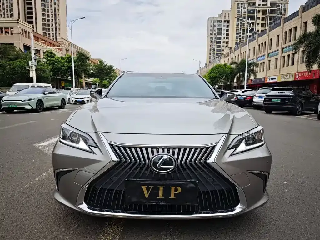 Lexus ES 2021 из CN, фото 2