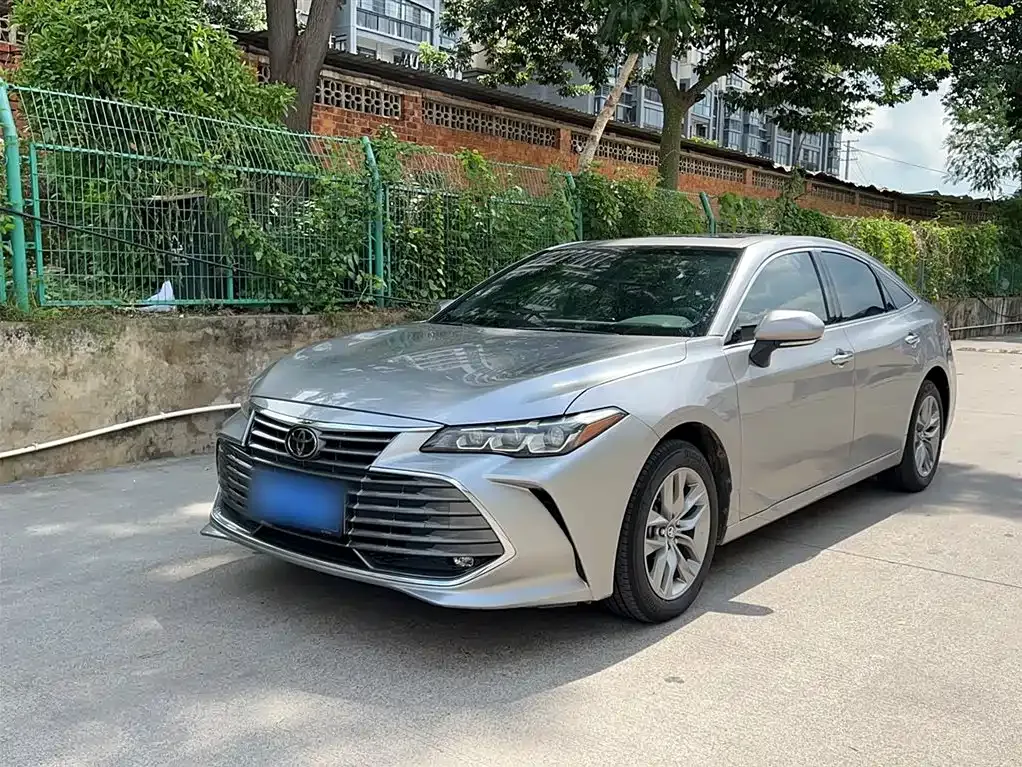 Toyota Avalon 2022 из CN, фото 3