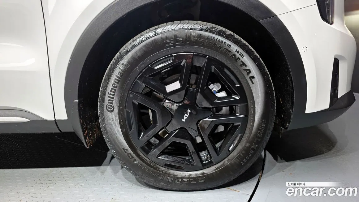 Kia Sorento — фото 5