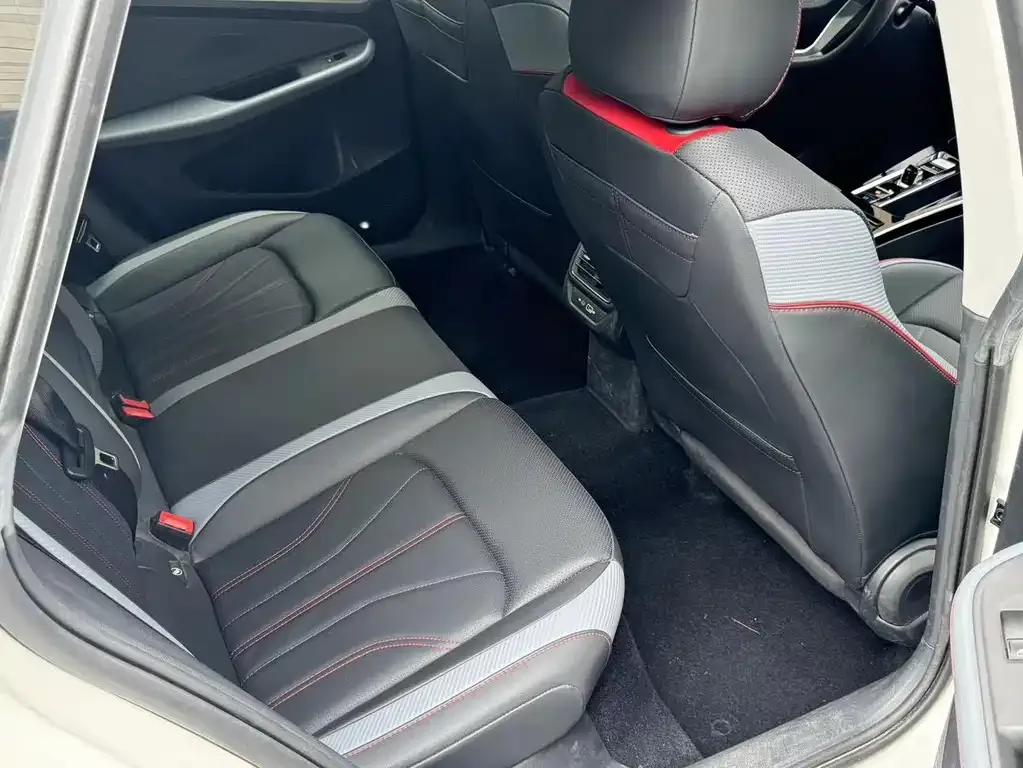 Volkswagen Lamando 2023 из CN, фото 10