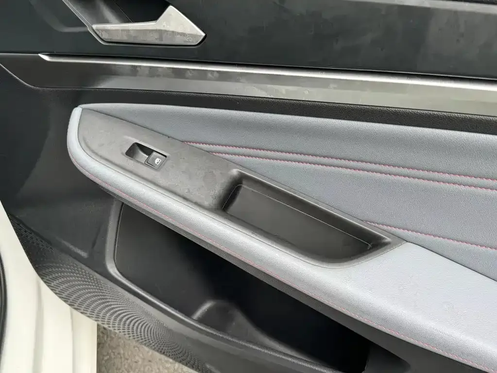 Volkswagen Lamando 2023 из CN, фото 6