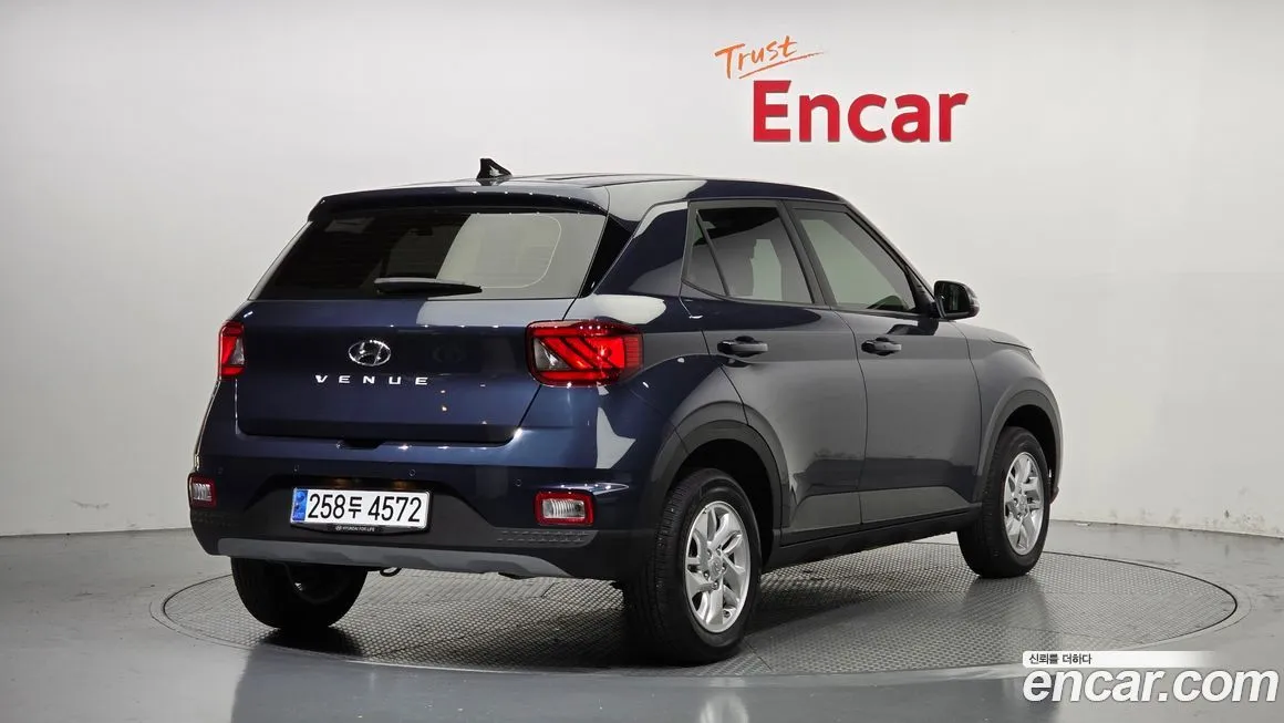 Hyundai Venue 2023 из KR, фото 2
