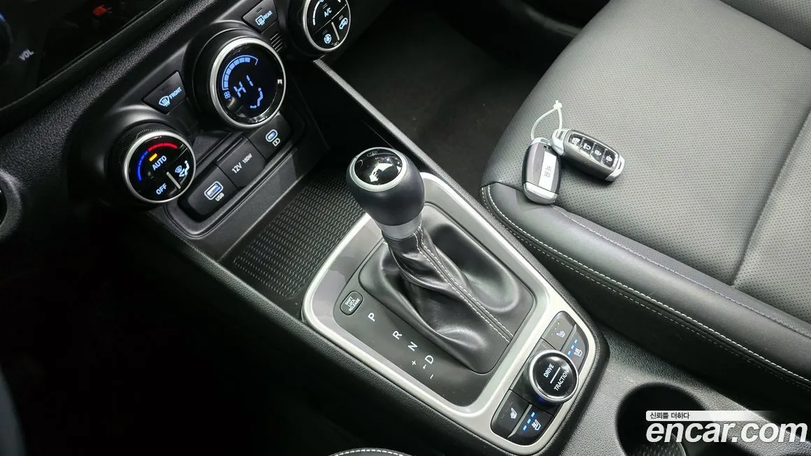 Hyundai Venue 2023 из KR, фото 9